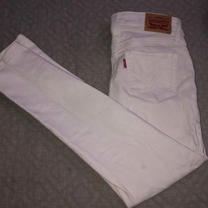 White Levi Jeans!!